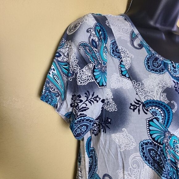 NWT Bebonnie Paisley Top - Picture 2 of 8